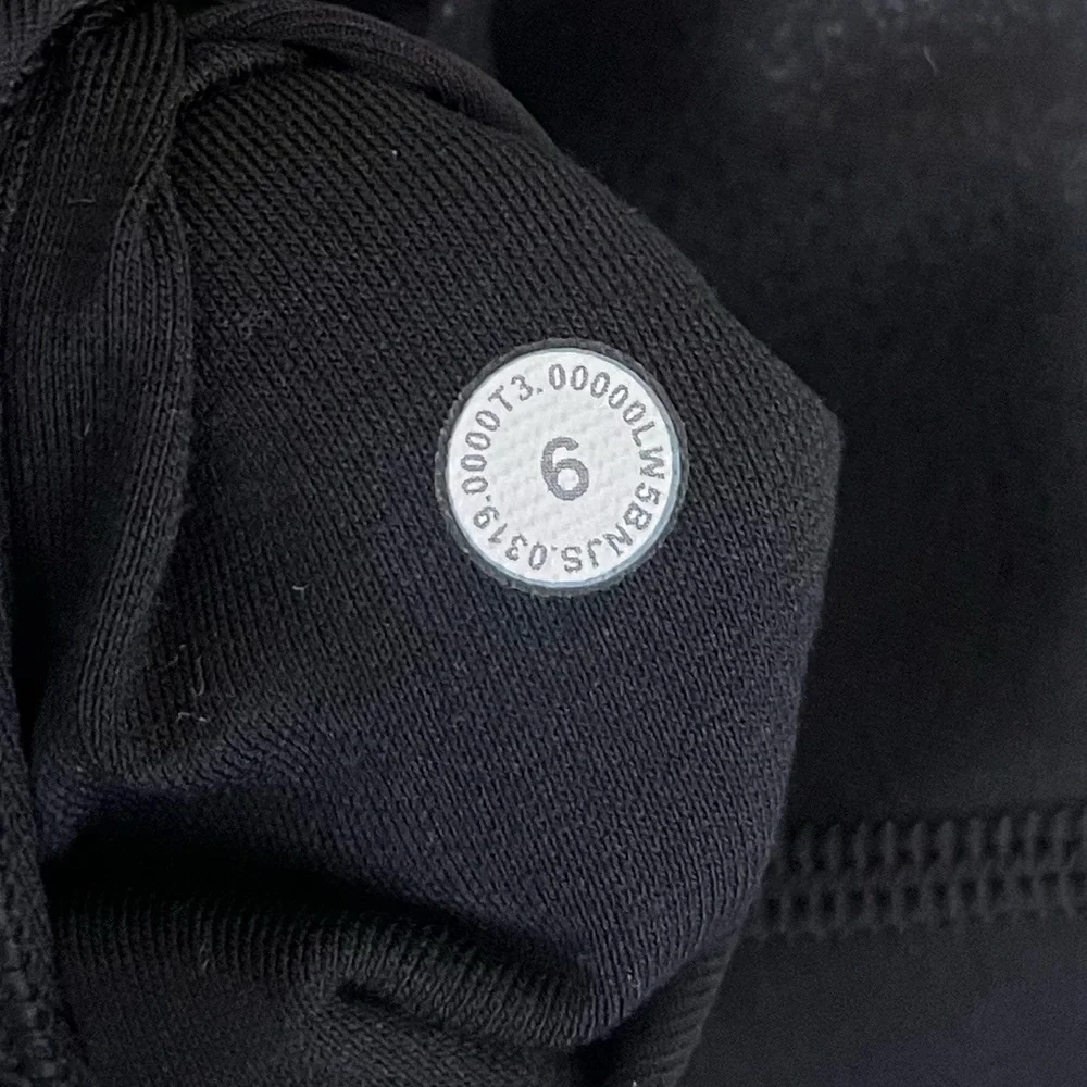 {Lululemon} Wunder Under High-Rise Tight 28" Leggings in Foil Print Black - 6 - Picture 11 of 11